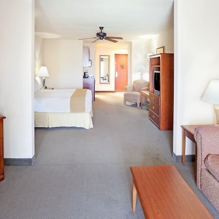 Holiday Inn Express & Suites Kerrville Zimmer foto