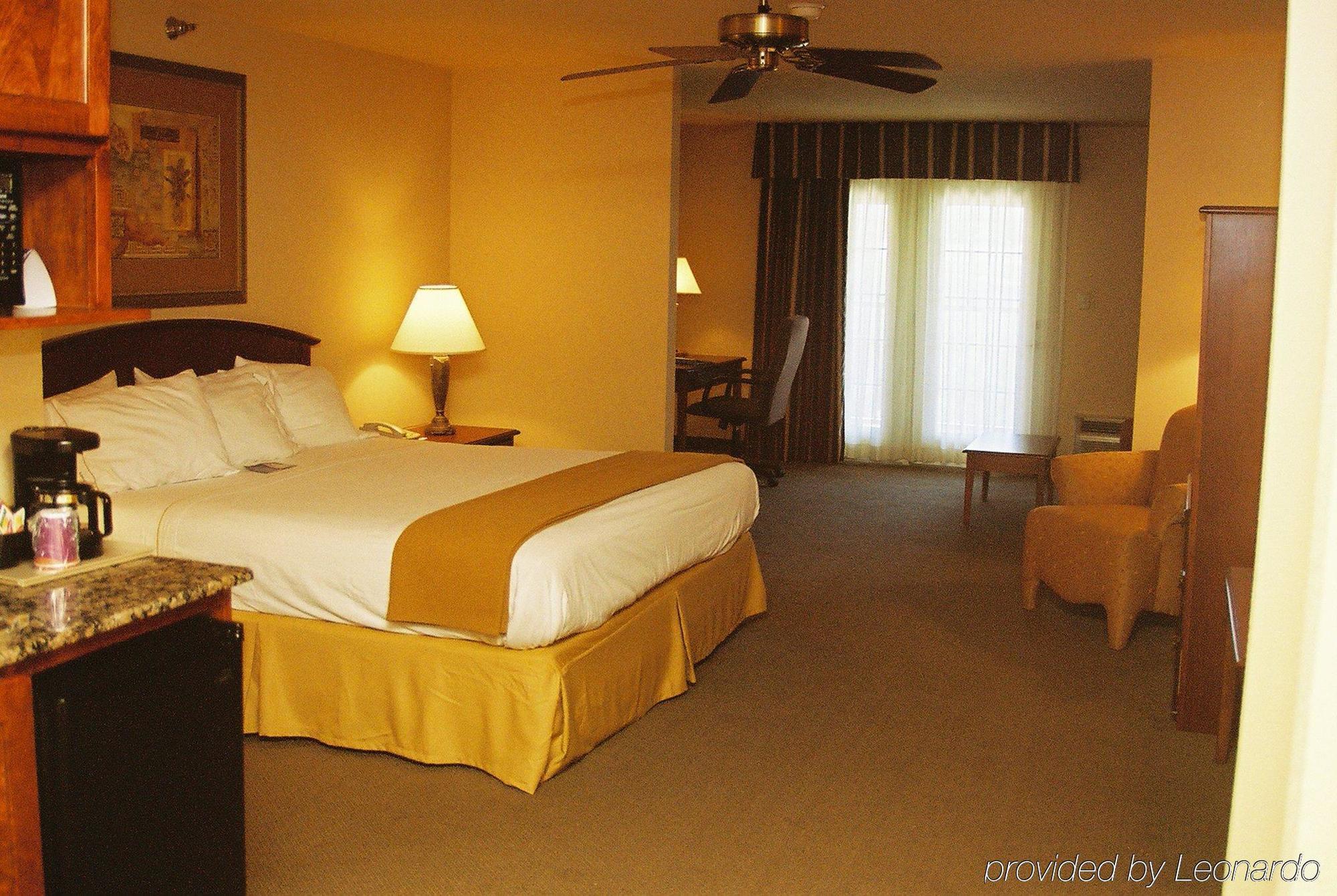 Holiday Inn Express & Suites Kerrville Zimmer foto
