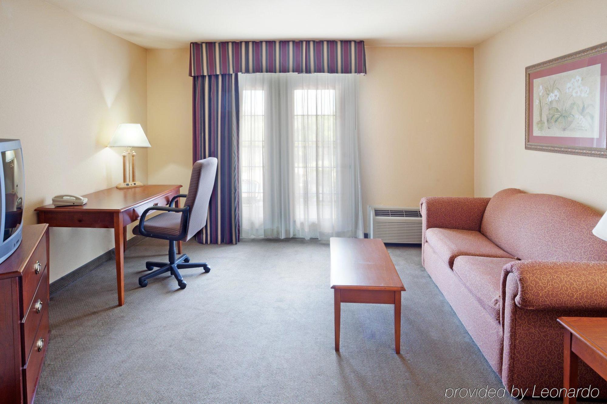 Holiday Inn Express & Suites Kerrville Zimmer foto